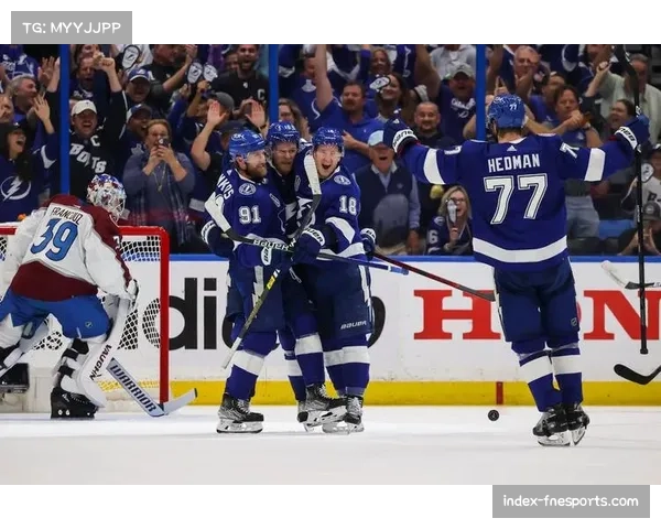 队长兰德斯科格复出建功 雪崩4-1击败小鸭迎关键胜利 队长兰德斯科格复出建功 雪崩4-1击败小鸭迎关键胜利